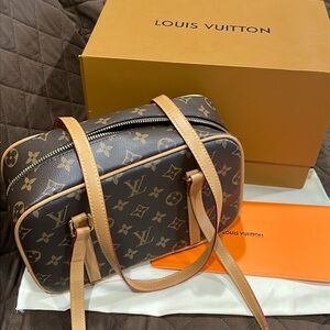 Louis Vuitton Brown Monogram Cite Handbag